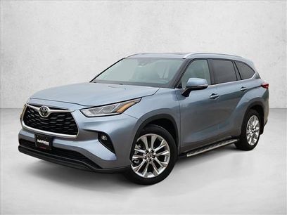Used 2023 Toyota Highlander Limited