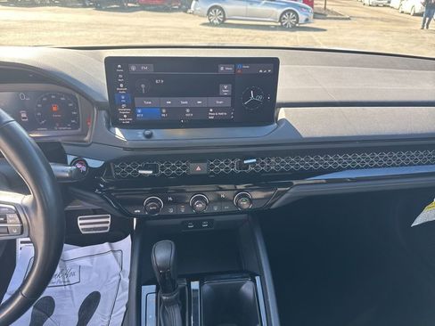 Used 2023 Honda Accord Sport image 16