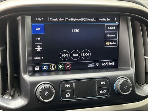 Certified 2022 Chevrolet Colorado Z71 w/ Z71 Midnight Edition AWD/4WD image 19