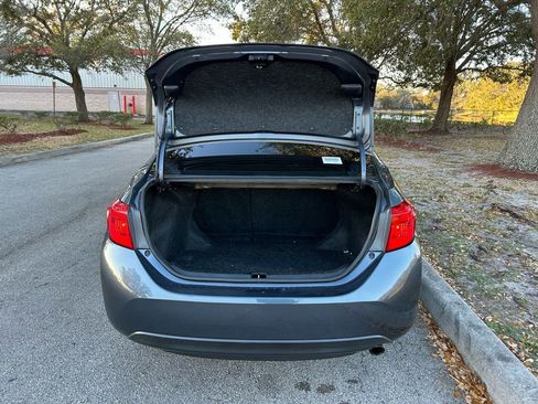 Used 2019 Toyota Corolla SE image 10