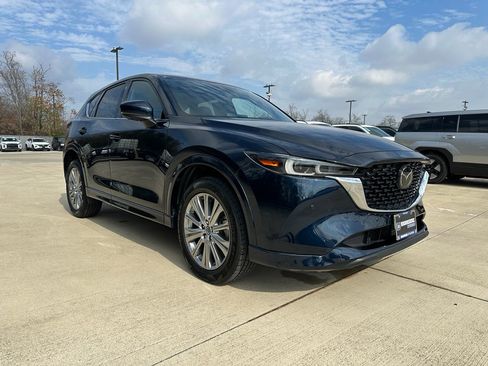 Used 2022 MAZDA CX-5 Signature image 3
