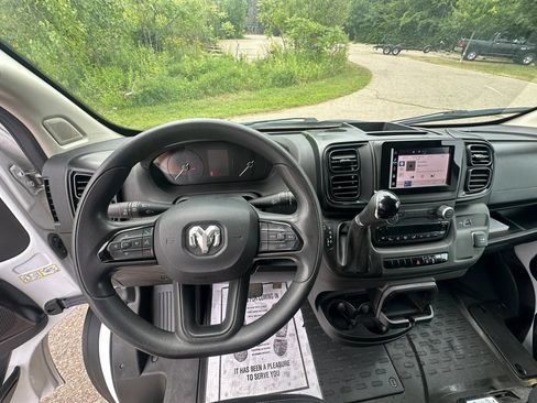 Used 2023 RAM ProMaster 2500 w/ Driver Convenience Group (A) FWD image 12