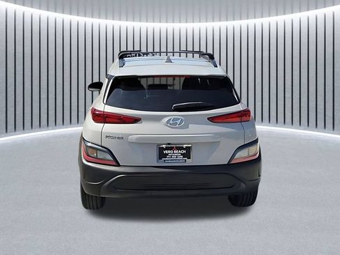 Used 2023 Hyundai Kona SEL w/ Convenience Package FWD image 5