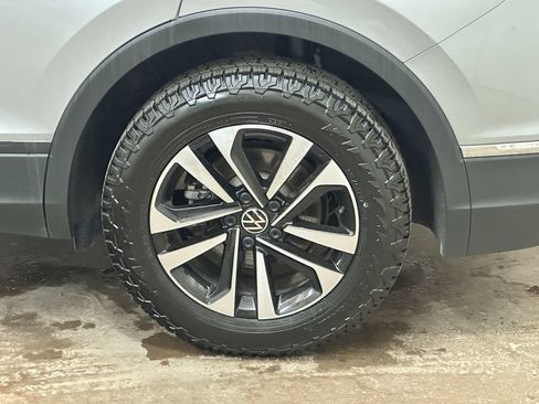 Used 2024 Volkswagen Tiguan S AWD/4WD image 40