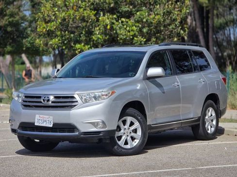 Used 2011 Toyota Highlander SE image 15