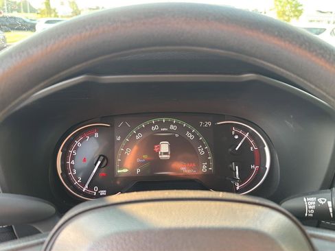 Certified 2024 Toyota RAV4 XLE FWD image 22