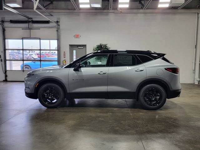 New 2026 Chevrolet Blazer LT w/ Midnight/Sport Edition AWD/4WD image 8