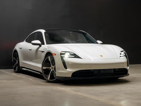 Certified 2024 Porsche Taycan 4S AWD/4WD image 9