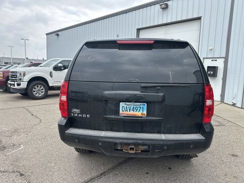 Used 2014 Chevrolet Tahoe LT w/ Luxury Package AWD/4WD image 4