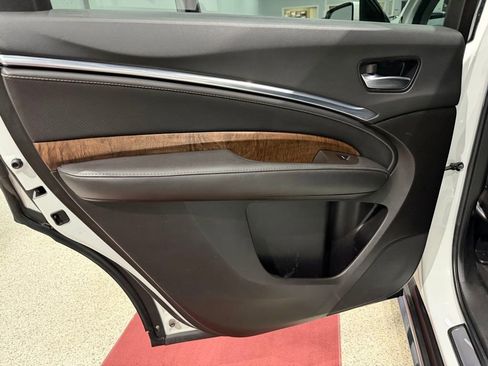 Used 2020 Acura MDX SH-AWD w/ Technology Package image 22