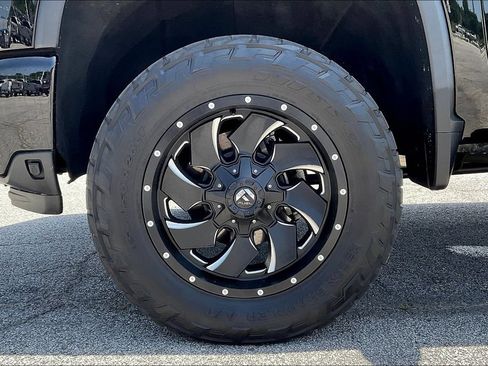 Used 2024 Chevrolet Silverado 2500 High Country AWD/4WD image 32
