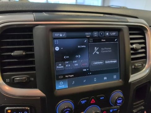 Used 2023 RAM 1500 Classic Warlock AWD/4WD image 19
