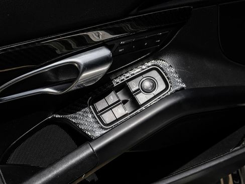 Used 2019 Porsche 718 Boxster RWD image 46