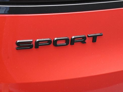 Used 2025 Land Rover Range Rover Sport Dynamic SE AWD/4WD image 7