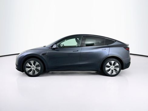 Used 2023 Tesla Model Y Long Range AWD/4WD image 4