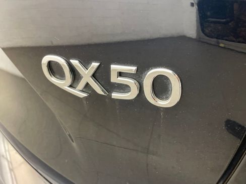 Used 2020 INFINITI QX50 Luxe w/ Navigation Package AWD/4WD image 10