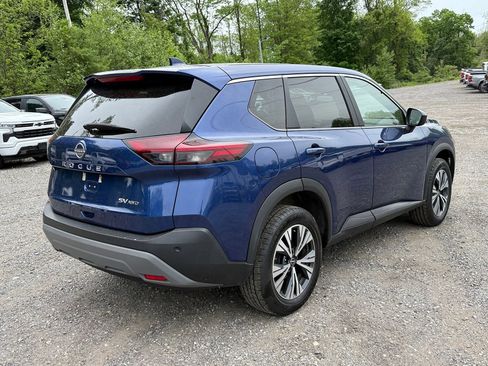 Used 2023 Nissan Rogue SV AWD/4WD image 6