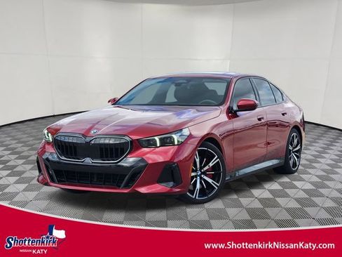 Used 2024 BMW 540i xDrive w/ Premium Package AWD/4WD image 1