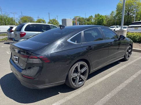 Used 2023 Honda Accord Sport image 10