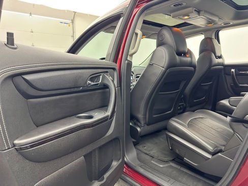 Used 2015 Chevrolet Traverse LTZ AWD/4WD image 37