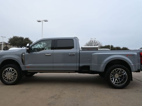 Used 2026 Ford F350 Platinum w/ Platinum Plus Package image 2