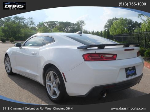 Used 2017 Chevrolet Camaro LT RWD image 5