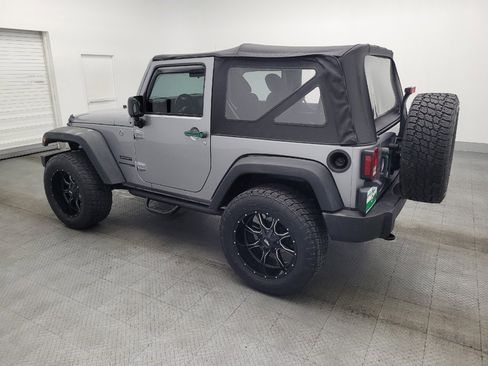 Used 2018 Jeep Wrangler Sport image 3