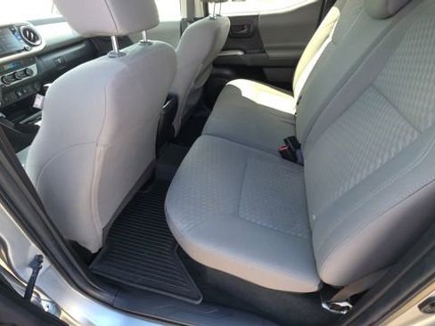 Used 2022 Toyota Tacoma SR5 image 17