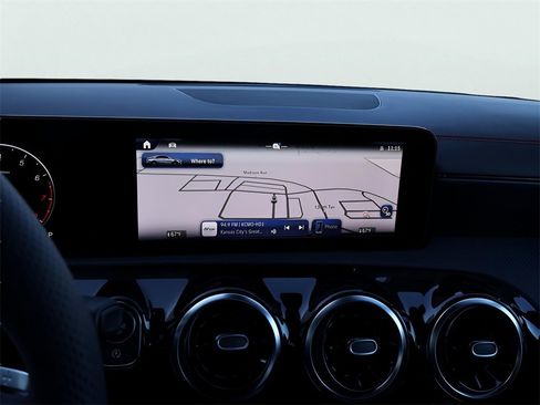 New 2026 Mercedes-Benz CLA 250 4MATIC image 21