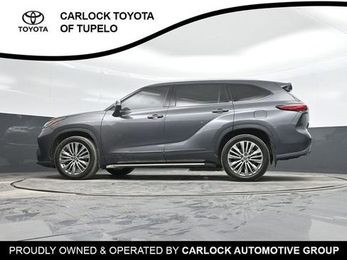 Used 2022 Toyota Highlander Platinum image 45