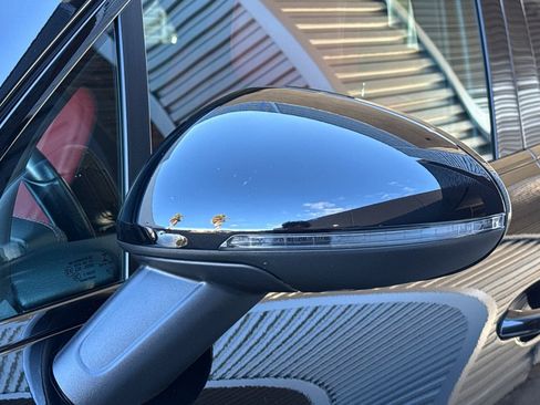 Used 2021 Porsche Macan S image 40