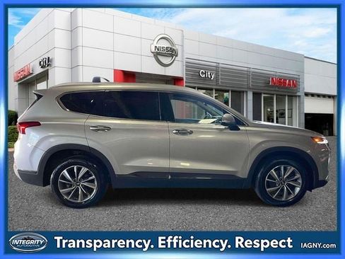 Used 2020 Hyundai Santa Fe Limited AWD/4WD image 5