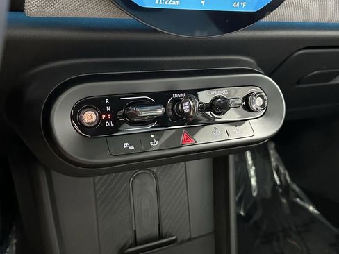 Certified 2025 MINI Cooper S image 19