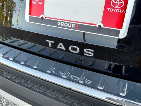 Used 2023 Volkswagen Taos S FWD image 10