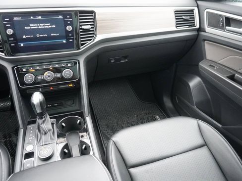 Used 2022 Volkswagen Atlas SEL image 22