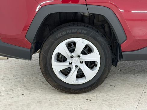 Used 2025 Toyota RAV4 LE AWD/4WD image 13