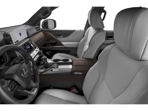 Used 2026 Lexus LX 600 4WD w/ Luxury Package image 8