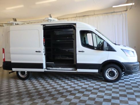 Used 2020 Ford Transit 250 Medium Roof RWD image 17