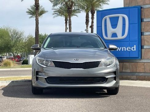 Used 2018 Kia Optima LX image 4