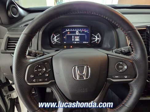 Used 2023 Honda Passport TrailSport image 10