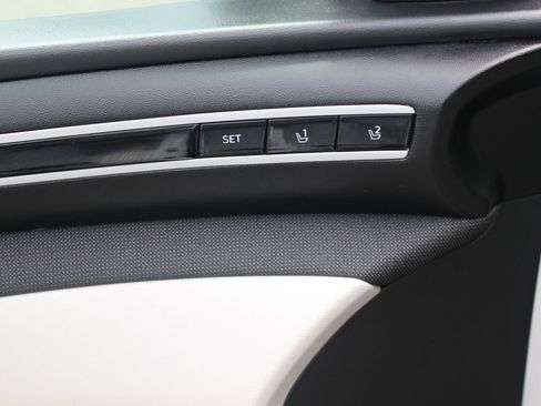 Used 2024 Hyundai Tucson Limited image 19