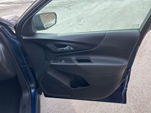 Used 2023 Chevrolet Equinox LT image 6