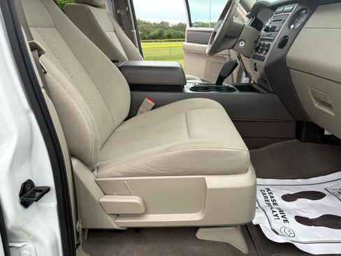 Used 2013 Ford Expedition EL XLT RWD image 27