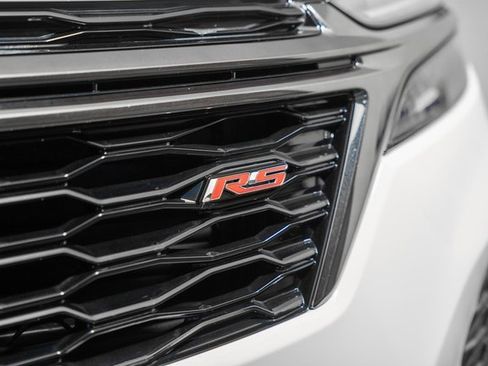 Used 2022 Chevrolet Equinox RS w/ LPO, Floor Liner Package image 14