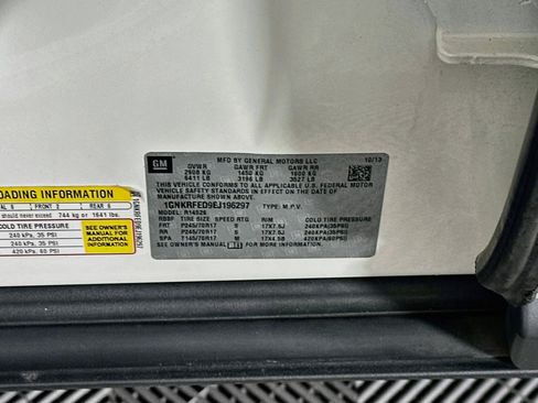 Used 2014 Chevrolet Traverse LS FWD image 12