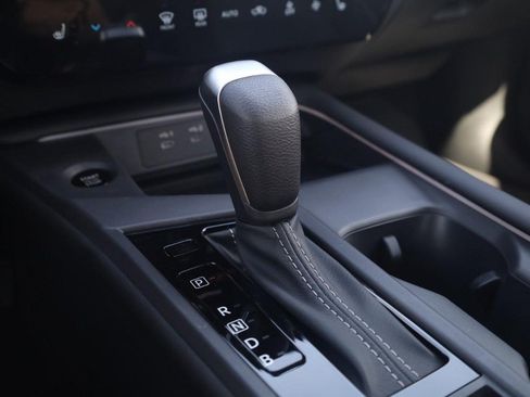New 2026 Nissan Sentra SV w/ SV Convenience Package FWD image 19