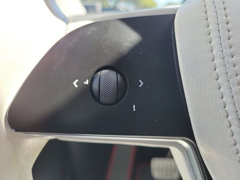 Used 2022 Tesla Model Y Performance AWD/4WD image 21