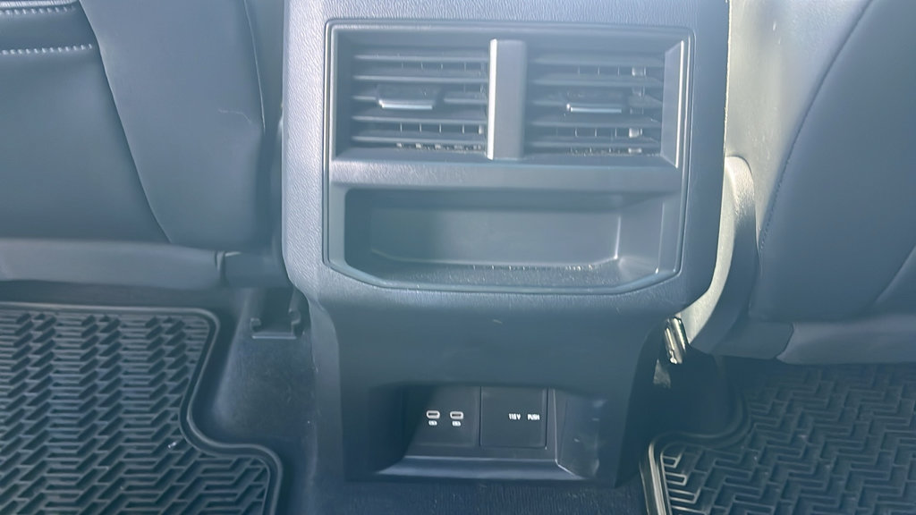 Used 2022 Volkswagen Atlas Cross Sport SEL R-Line AWD/4WD image 22