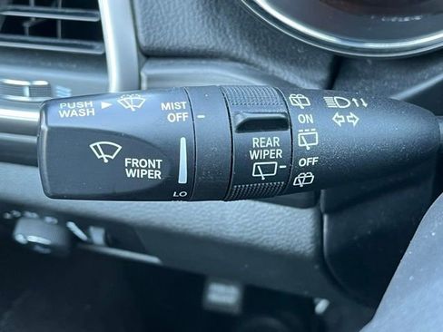 Used 2019 Jeep Grand Cherokee Laredo image 35