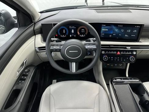 New 2026 Hyundai Tucson SEL image 24